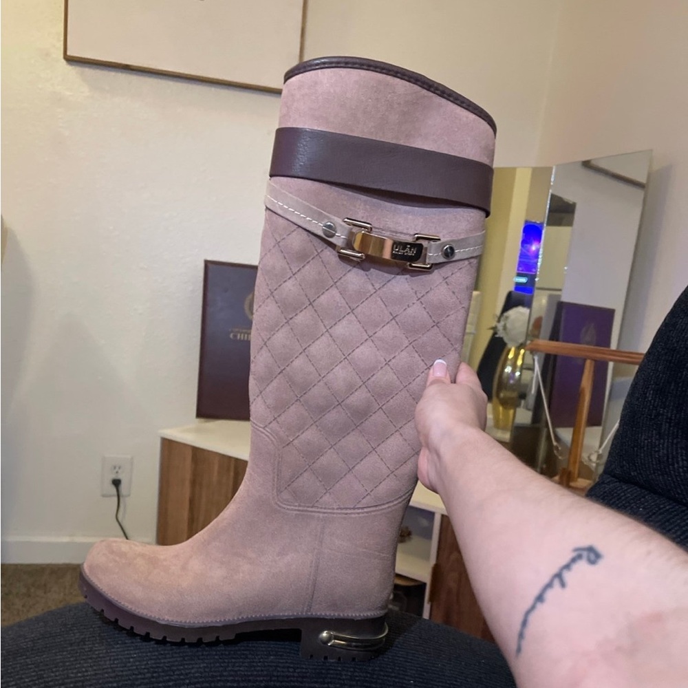 Rain boots